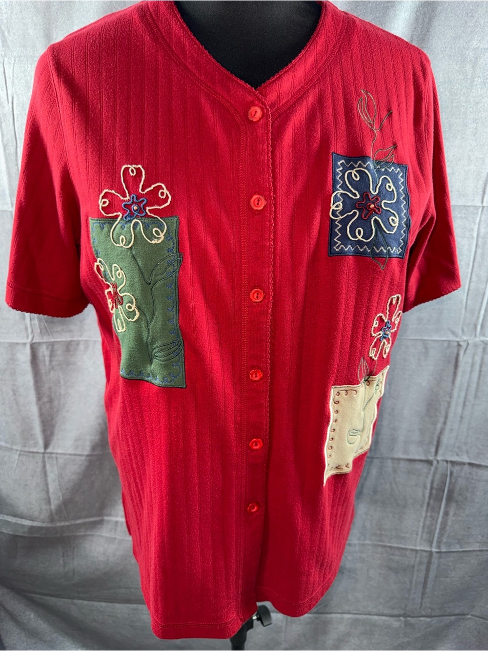 2777-Alfred Dunner Red Short-Sleeve Button-Up Shirt with Multicolor Patchwork